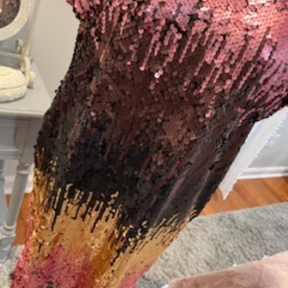 Tobi Matte Sequin Ombre Backless Shift Dress - Picture 3 of 4